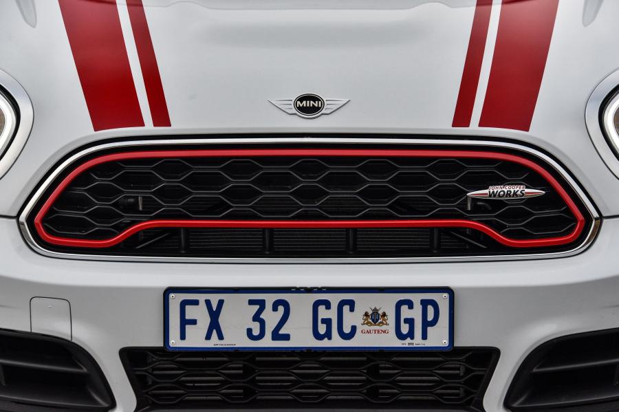 Детали экстерьера Mini John Cooper Works Countryman (F60) 2017 года  (ZA) (фото 25 из 40)